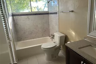 1522 Addington St, Irving, TX 75062 - Photo 11