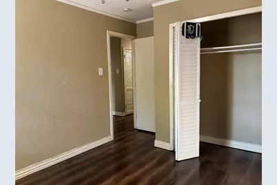 1522 Addington Street, Irving, TX 75062 - Photo 5