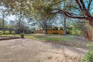 4082 Royal Ln, Dallas, TX 75229 - Photo 17