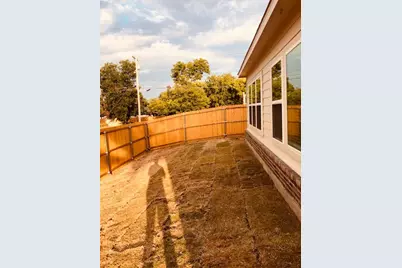 3104 Gillespie Street, Greenville, TX 75401 - Photo 9