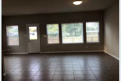 3104 Gillespie Street, Greenville, TX 75401 - Photo 13