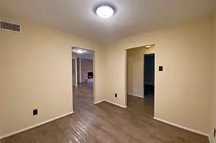 7406 Walling Ln, Dallas, TX 75231 - Photo 7