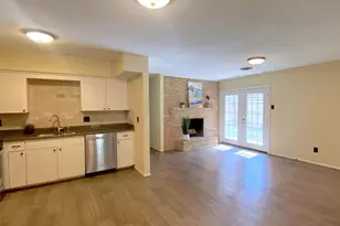 7406 Walling Ln, Dallas, TX 75231 - Photo 5