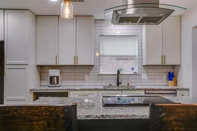 2212 Kevin Court, Irving, TX 75060 - Photo 11