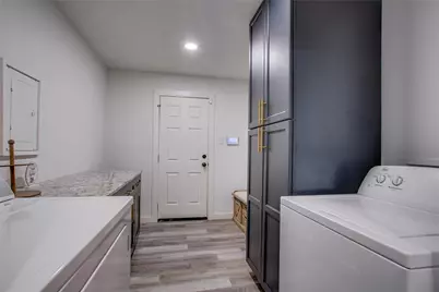 2212 Kevin Court, Irving, TX 75060 - Photo 15