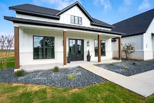 536 Helena Dr, Granbury, TX 76048 - Photo 3