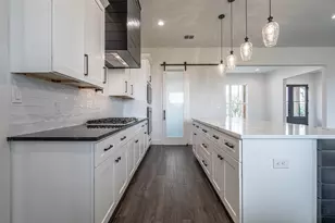 536 Helena Dr, Granbury, TX 76048 - Photo 15