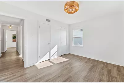 5465 Wayside Avenue, Fort Worth, TX 76134 - Photo 9