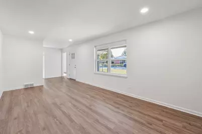 5465 Wayside Avenue, Fort Worth, TX 76134 - Photo 7