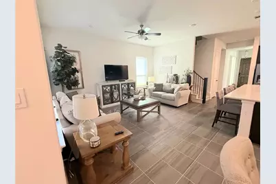 1207 Birds Fort Trail, Arlington, TX 76005 - Photo 3