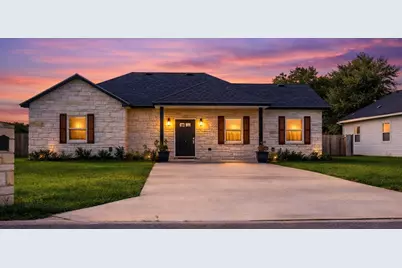 308 NW 1st Street, Kerens, TX 75144 - Photo 1