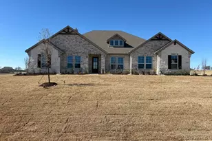 810 Valley Ridge Rd, Van Alstyne, TX 75495 - Photo 1