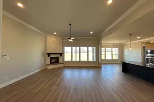 812 Valley Ridge Rd, Van Alstyne, TX 75495 - Photo 5