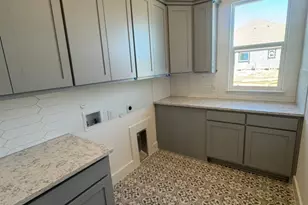 808 Valley Ridge Rd, Van Alstyne, TX 75495 - Photo 17