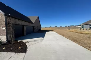 808 Valley Ridge Rd, Van Alstyne, TX 75495 - Photo 3