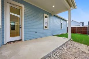 321 Garrett Wy, Midlothian, TX 76065 - Photo 5