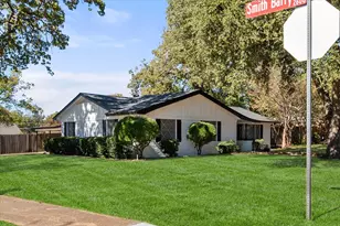 1812 Hilltop Ln, Pantego, TX 76013 - Photo 5