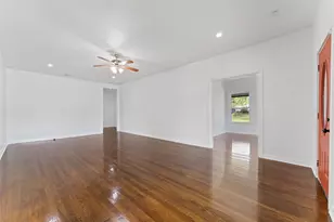 2405 Monroe St, Commerce, TX 75428 - Photo 9