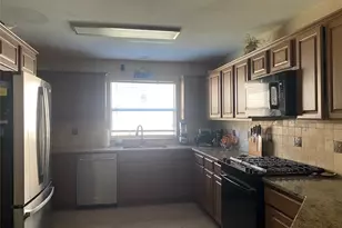 1230 Donegal Ln, Garland, TX 75044 - Photo 9