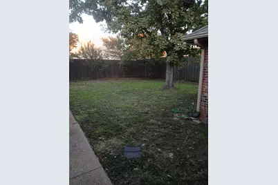 2505 Copper Creek Lane, Carrollton, TX 75006 - Photo 7