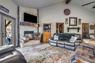 332 Rs County Road 3130, Emory, TX 75440 - Photo 7