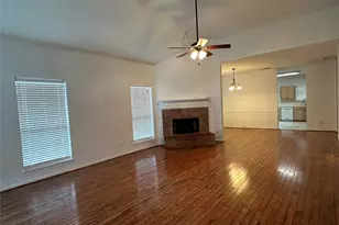 1233 Buehler Ct, Lewisville, TX 75067 - Photo 3