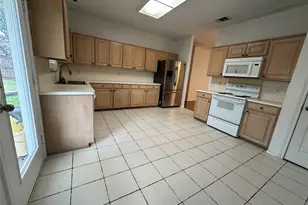 1233 Buehler Ct, Lewisville, TX 75067 - Photo 7