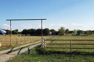 806 N Fm 1752, Savoy, TX 75479 - Photo 3