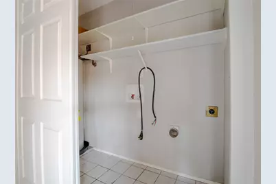 5525 Rearn Drive, The Colony, TX 75056 - Photo 9