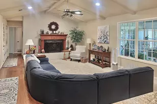 2626 Shoreline Dr, Sherman, TX 75092 - Photo 5