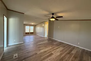 609 Clover Ln, Possum Kingdom Lake, TX 76449 - Photo 11