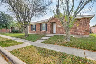 2118 Augusta St, Lancaster, TX 75146 - Photo 3