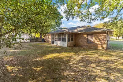 10714 Grove Oaks Boulevard, Dallas, TX 75217 - Photo 23