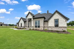 1991 Johnnie Dr, Springtown, TX 76082 - Photo 3