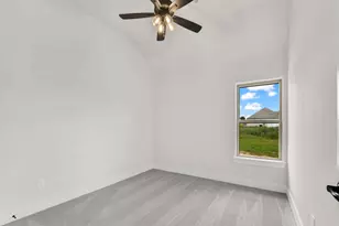 1991 Johnnie Dr, Springtown, TX 76082 - Photo 35