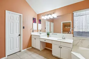 5805 Meadowcrest Ln, Sachse, TX 75048 - Photo 15