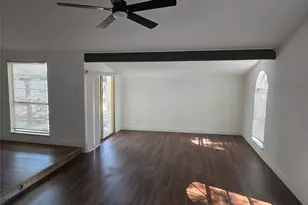 838 Pinehill Ln, Grand Prairie, TX 75052 - Photo 11