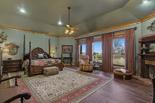 135 Serrano Ct, Weatherford, TX 76087 - Photo 13