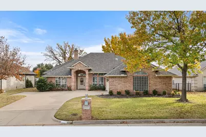 1207 Mallard Way, Granbury, TX 76048 - Photo 1