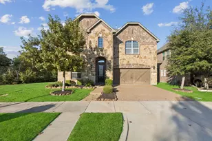 807 Dove Trl, Euless, TX 76039 - Photo 3