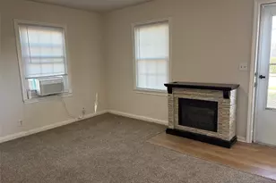 421 Seaman St, Fort Worth, TX 76111 - Photo 3