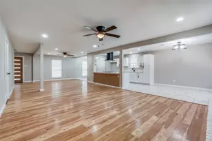 3956 Lost Creek Dr, Dallas, TX 75224 - Photo 9