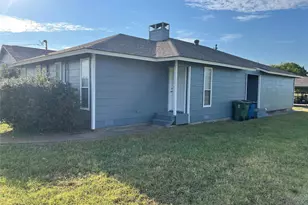 213-215 W Cedar St, Gunter, TX 75058 - Photo 3