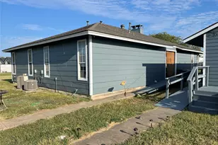 213-215 W Cedar St, Gunter, TX 75058 - Photo 5