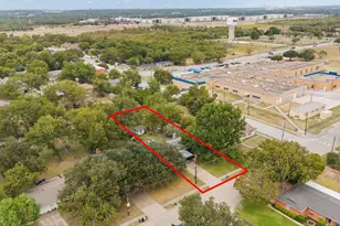 709 Cozby St N, Benbrook, TX 76126 - Photo 25