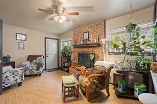 709 Cozby St N, Benbrook, TX 76126 - Photo 11