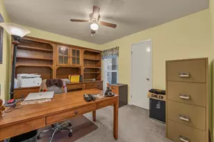 107 Fort Graham Cir, Waco, TX 76705 - Photo 23
