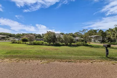 107 Fort Graham Circle, Waco, TX 76705 - Photo 35