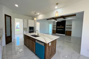 105 Oxford Ct, Weatherford, TX 76088 - Photo 11