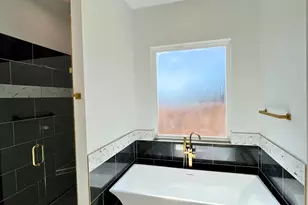 105 Oxford Ct, Weatherford, TX 76088 - Photo 21